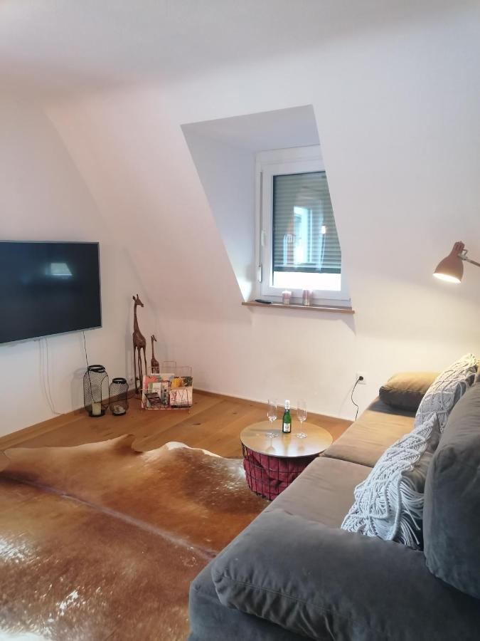 stilvolle Wohnung direkt in der City Würzburg Exterior foto